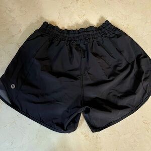 LULULEMON black Shorts